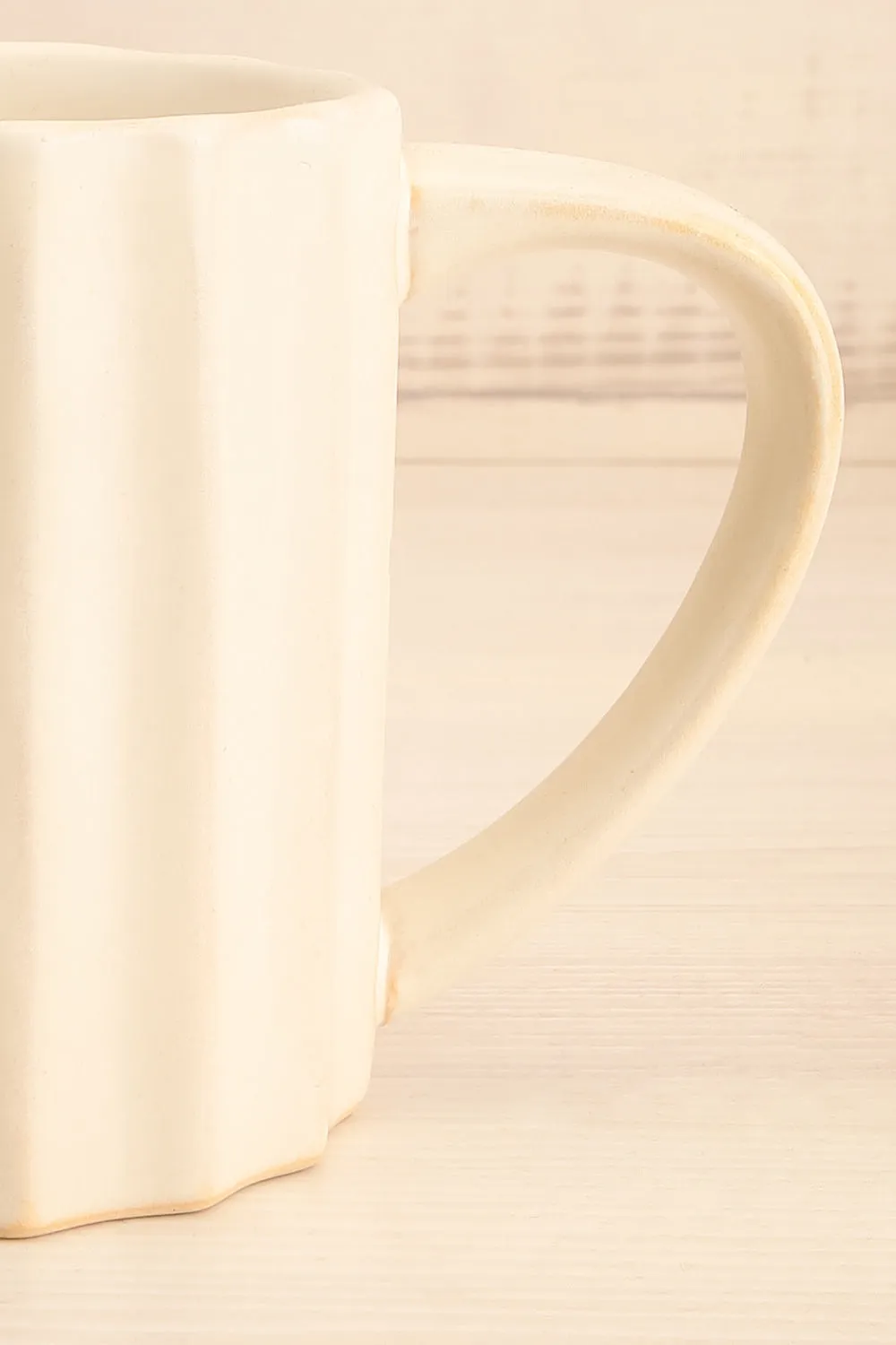 Arlo | Scalloped Stoneware Mug