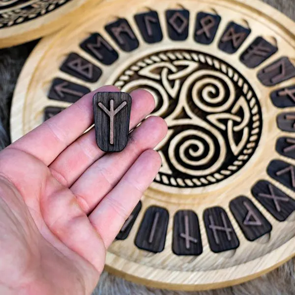 Rune Set (Yggdrasil) - Oak